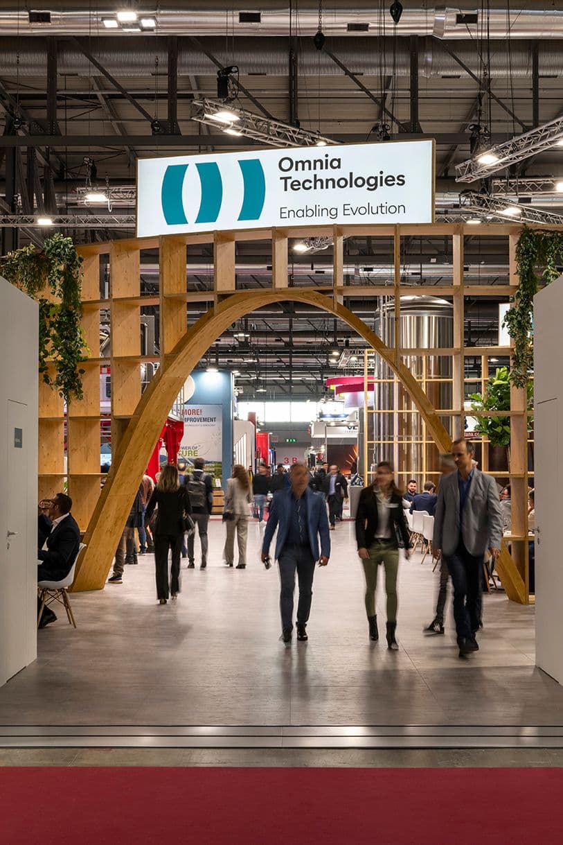 Stand Omnia Technologies